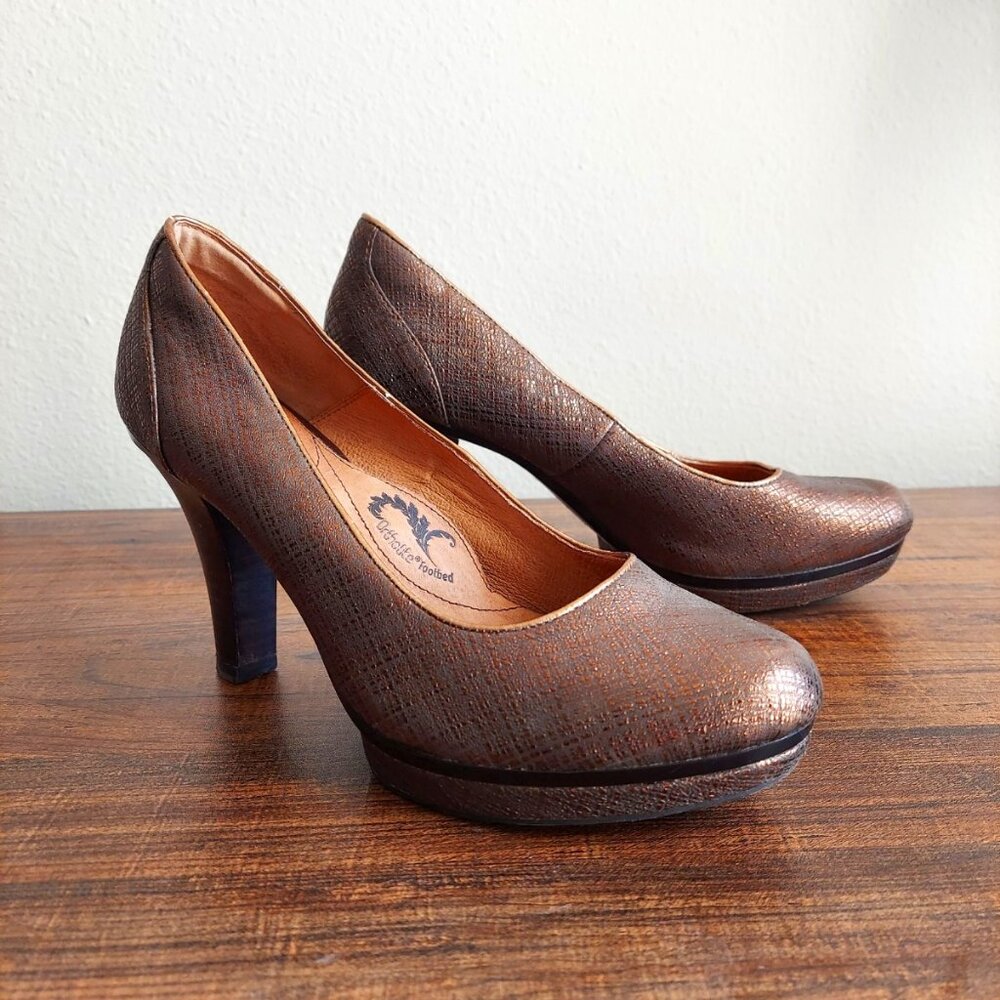 Sofft Pumps with Stacked Wood Heel - EUC